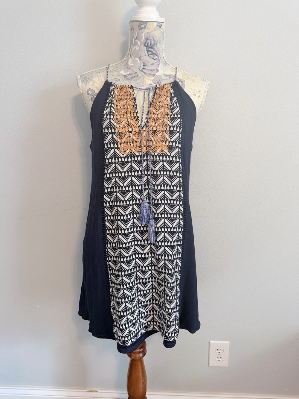 THML Embroidered Boho Mini Dress Size Medium Navy Blue Geometric Print Tassel